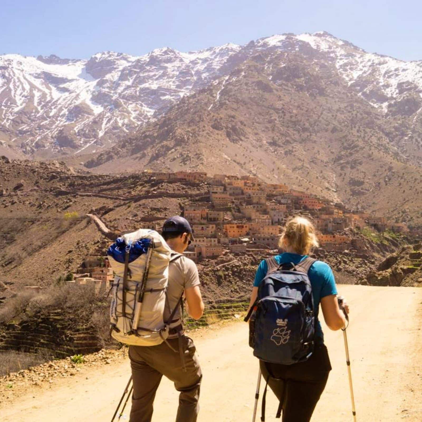 Hiking-in-the-atlas-mountain