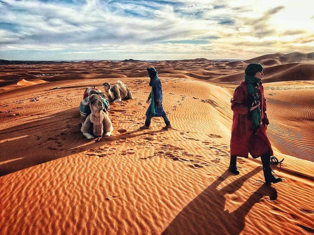 thing to do in morocco Walk in Erg Chebbi Sahara desert